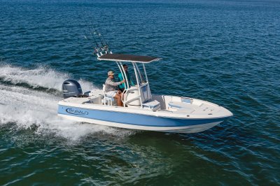 2026 R206 Cayman Running in Ocean Front Starboard View