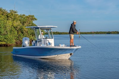 Robalo R266 Cayman Fishing