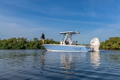 Robalo R266 Cayman Fishing