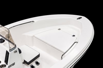 Robalo R160 Bow Casting Deck