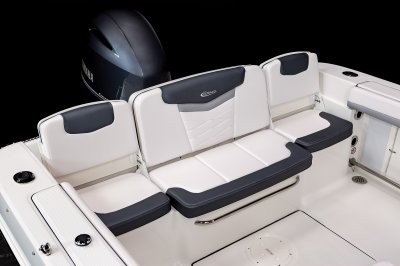 2026 R207 Transom Seating