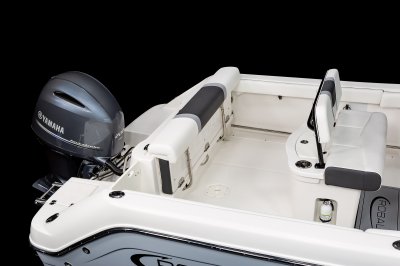 2026 R222 Transom Bench