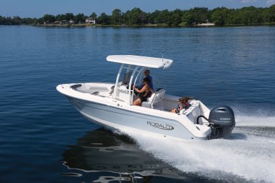 Robalo R222EX Running Port View