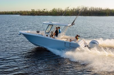 2025 R270 Running in Ocean Rear Port View