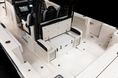 2026 R360 Leaning Post Storage